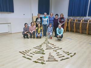 Izdelovanje drevesca in voščilnic